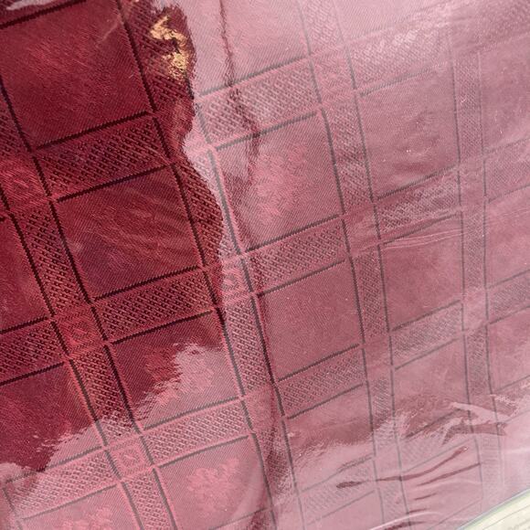 Rama Rose Jacquard Burgandy Tablecloth W/6 Napkins For Elegant Dining 70” Round - Picture 4 of 4